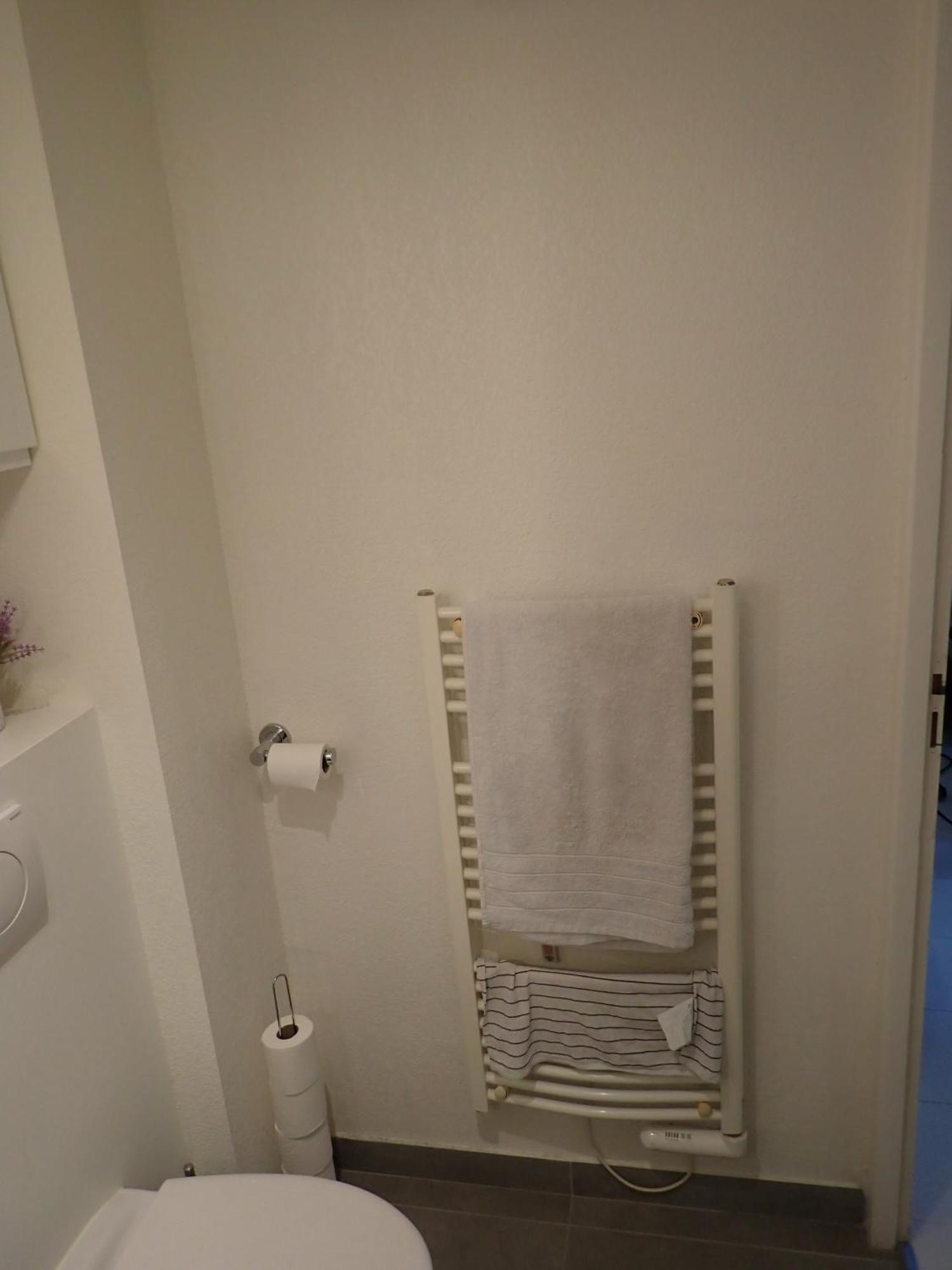 Suite 1 Chambre, 1 Sejour, Climatise, Piscines, 400M De La Mer Ла Лонд-ле-Мор Екстериор снимка